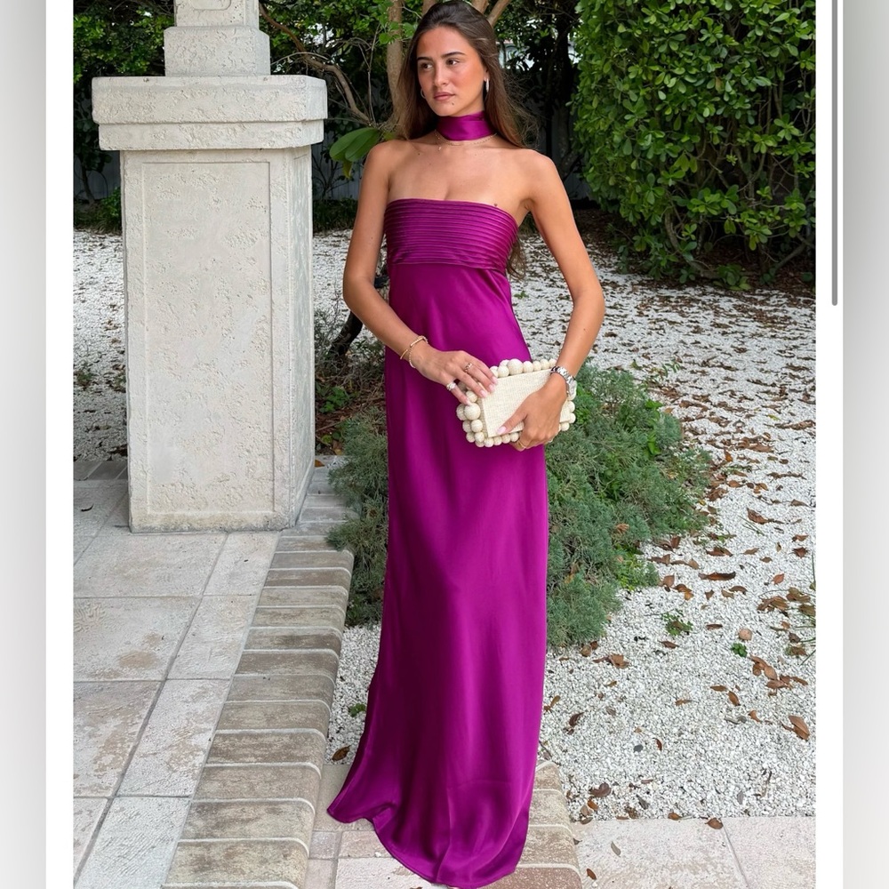 Chic Strapless Magenta Evening Dress